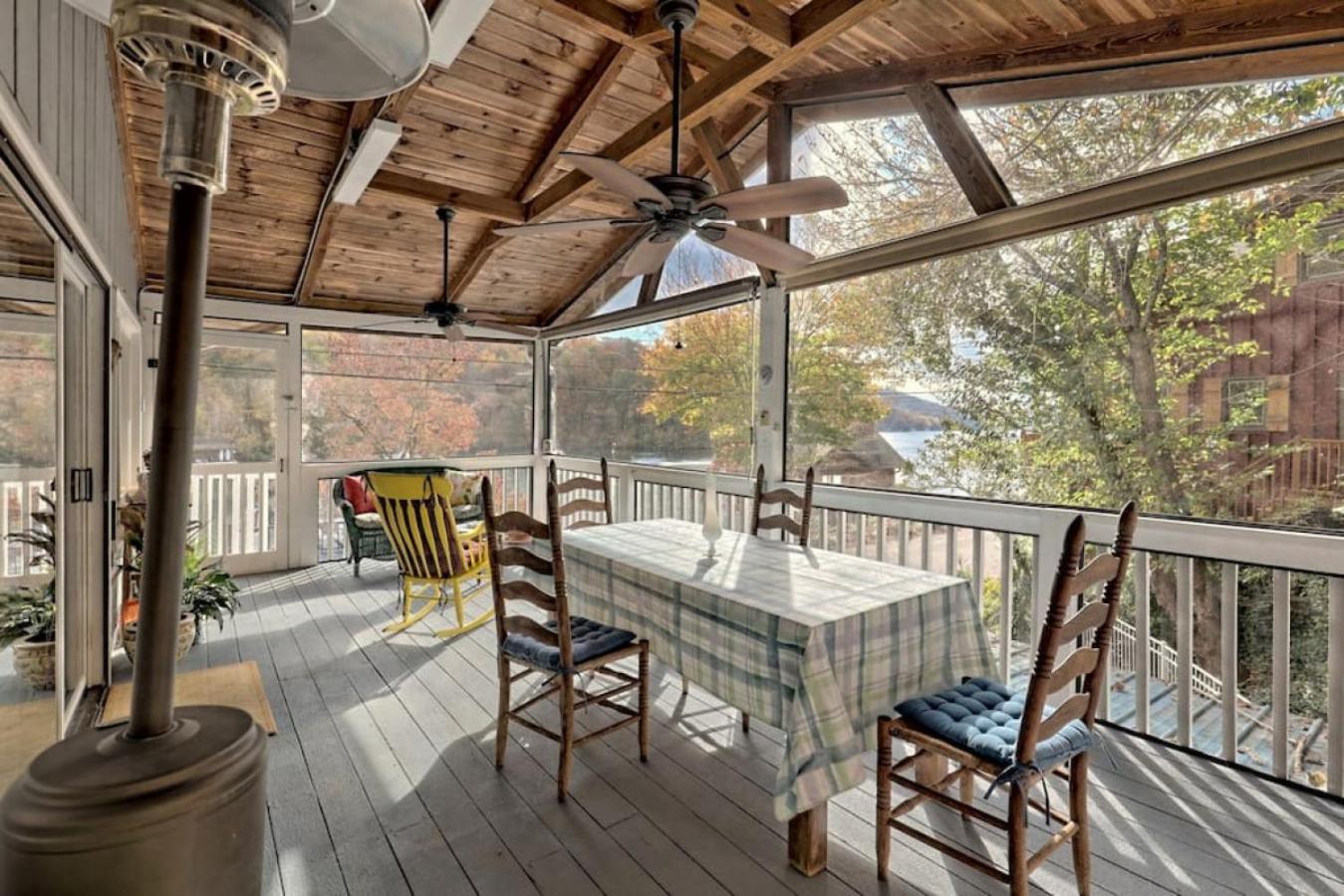 Hannahs Perch On Lake Burton With Private Top Patio And Bottom Dock Clayton Esterno foto