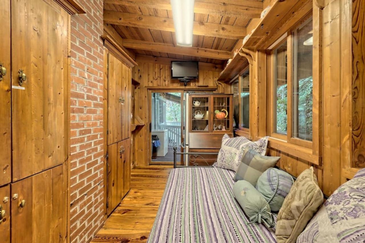 Hannahs Perch On Lake Burton With Private Top Patio And Bottom Dock Clayton Esterno foto