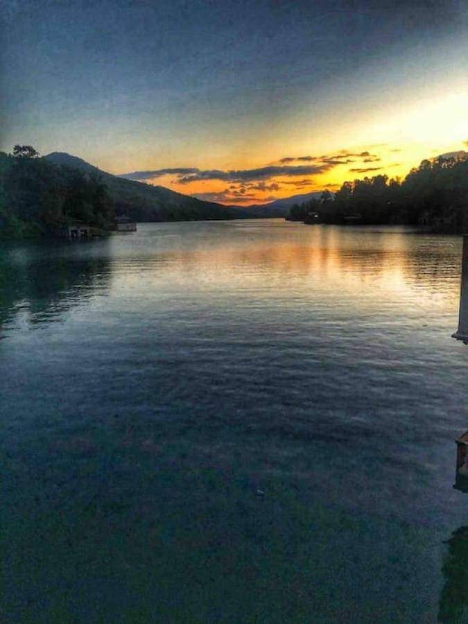Hannahs Perch On Lake Burton With Private Top Patio And Bottom Dock Clayton Esterno foto