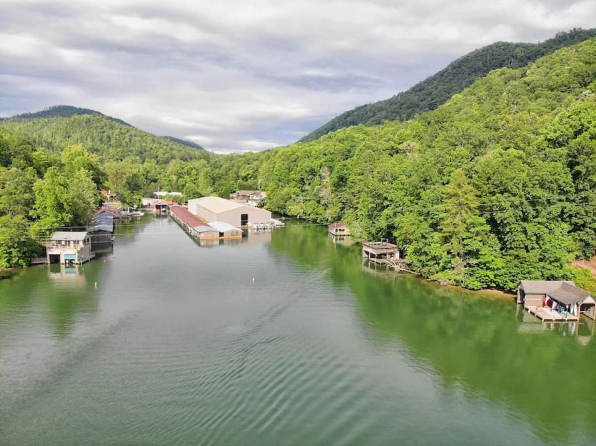 Hannahs Perch On Lake Burton With Private Top Patio And Bottom Dock Clayton Esterno foto